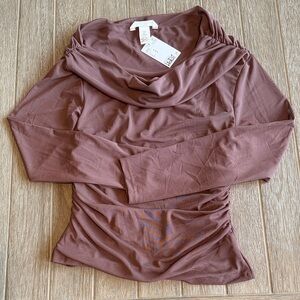 Mesh off-shoulder pullover